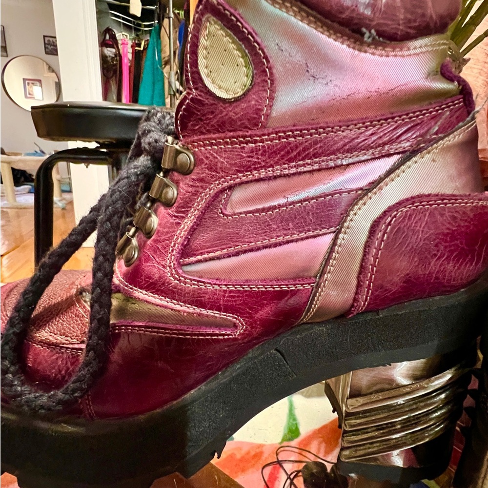 Rare vintage DESTROY purple metallic boots 90’s